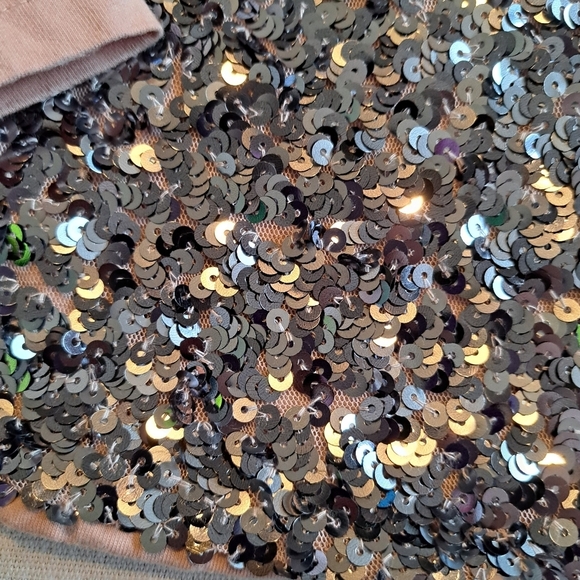 Mini Boden girls size 11-12 years sequin front shirt, light tan silver sequins - Picture 5 of 6